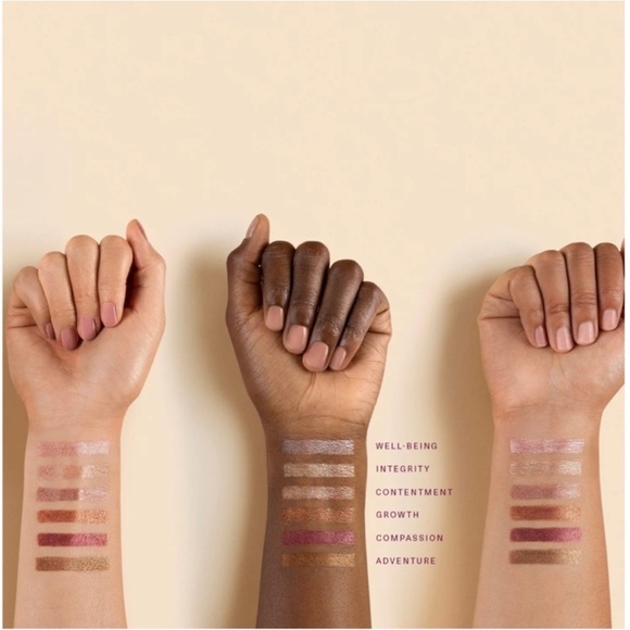 NEW IN BOX Rare Beauty Contentment All Of The Above Weightless Eyeshadow Stick - Picture 4 of 5